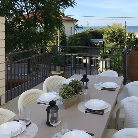 Stella Di Mare Apartment Rimini Exterior foto