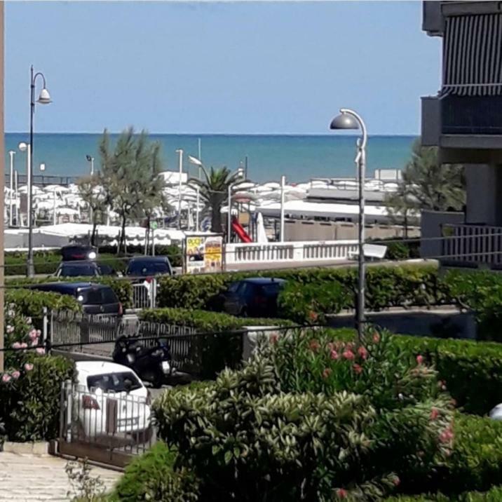 Stella Di Mare Apartment Rimini Exterior foto